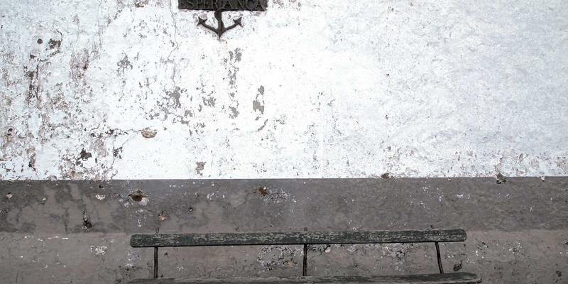 礼品定制全攻略:从知礼兜到纪念品设计,打造难忘企业礼品